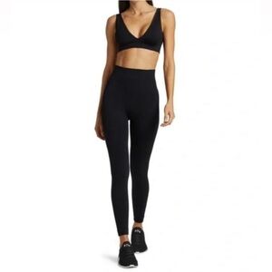 WeWoreWhat Black High-Rise Seamless Leggings - Size Medium